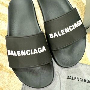 Balenciaga women’s pool slides